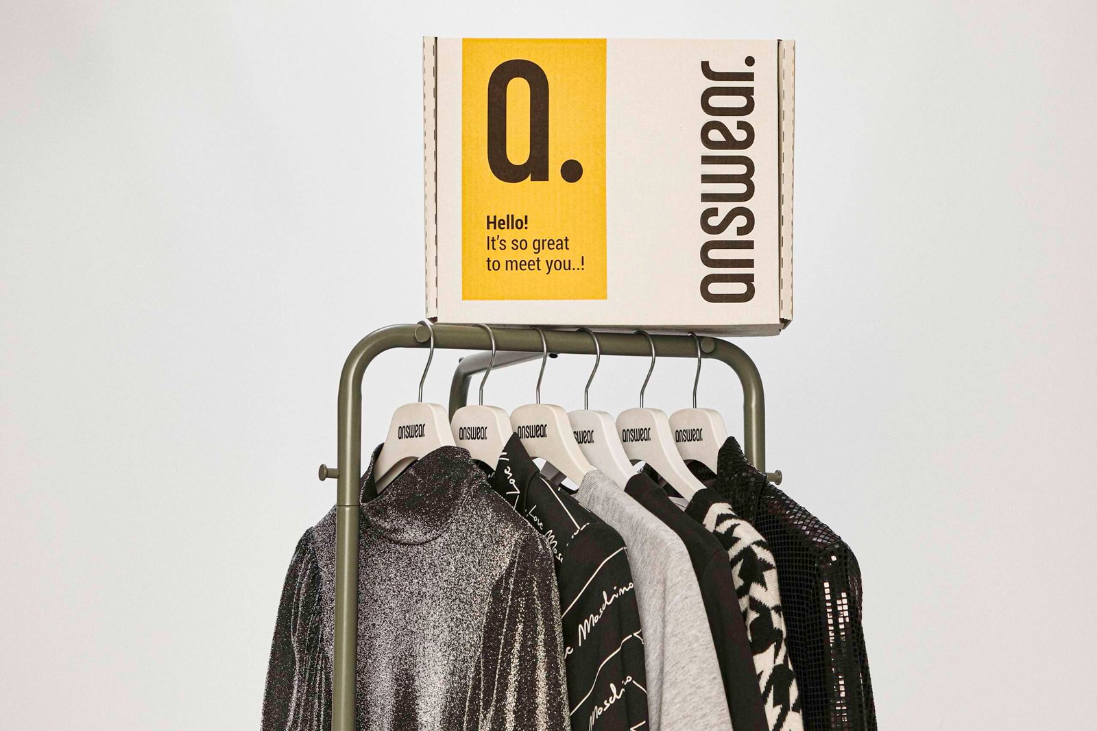 Unveiling Answear: Your One-Stop Shop for 2024 Fashion